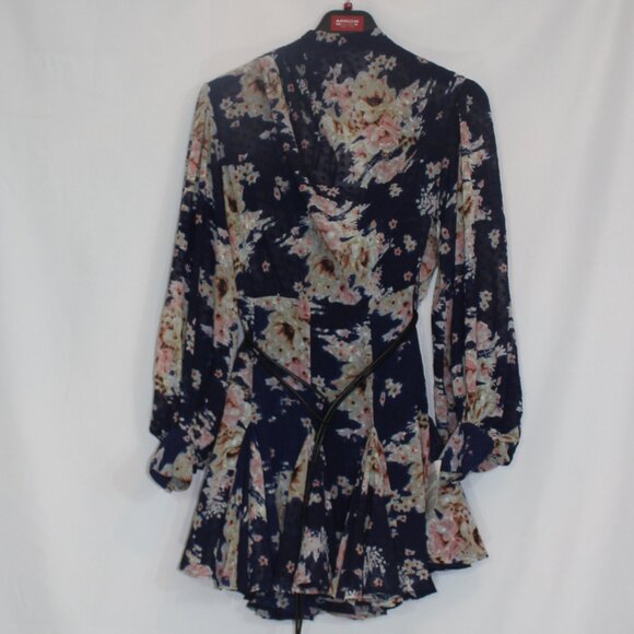 ASOS DESIGN Curve high neck pleated jacquard mini dress with godet detail Sz 4 - Picture 3 of 9